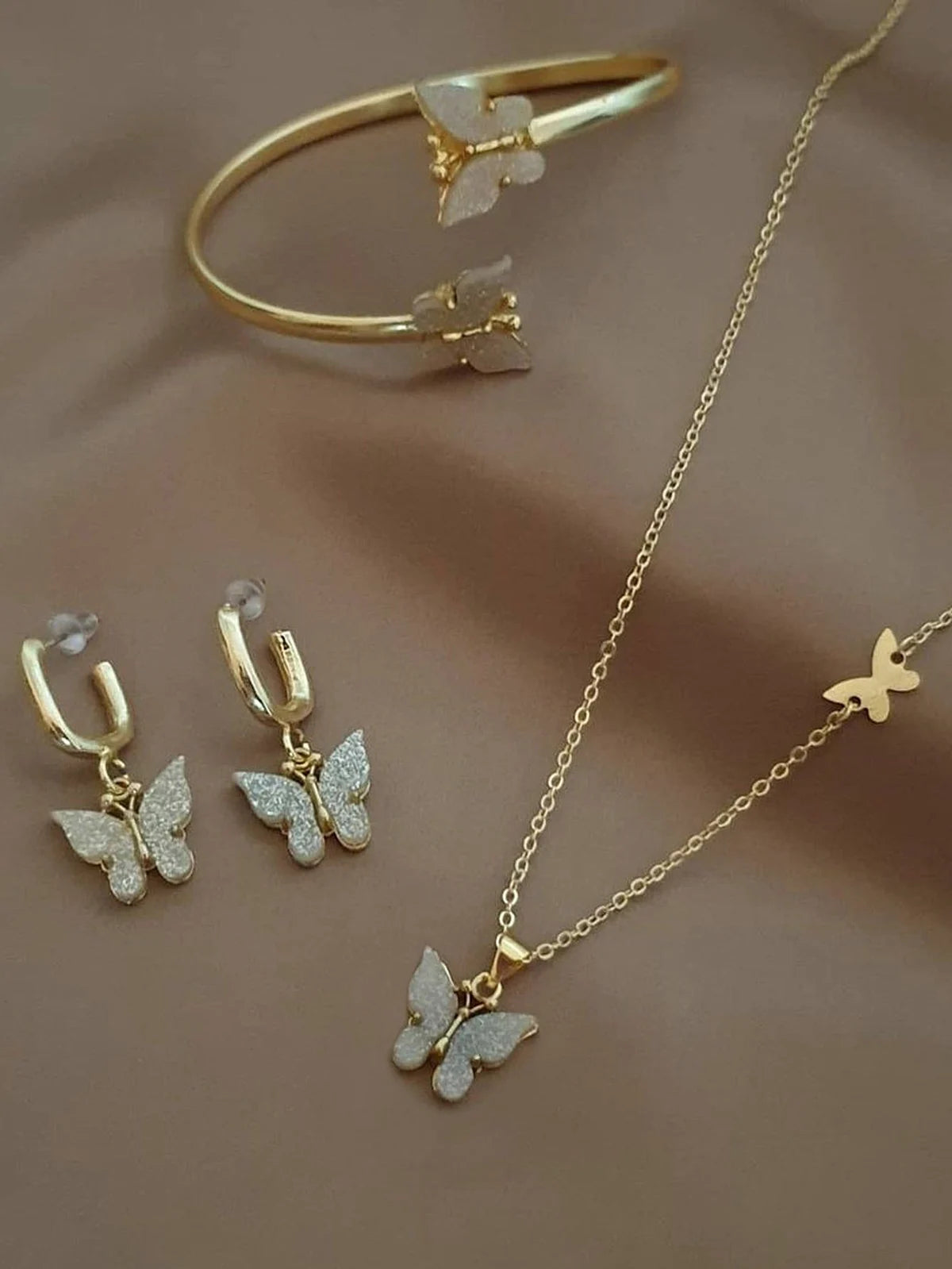 Casual butterfly shape jewelelry set
