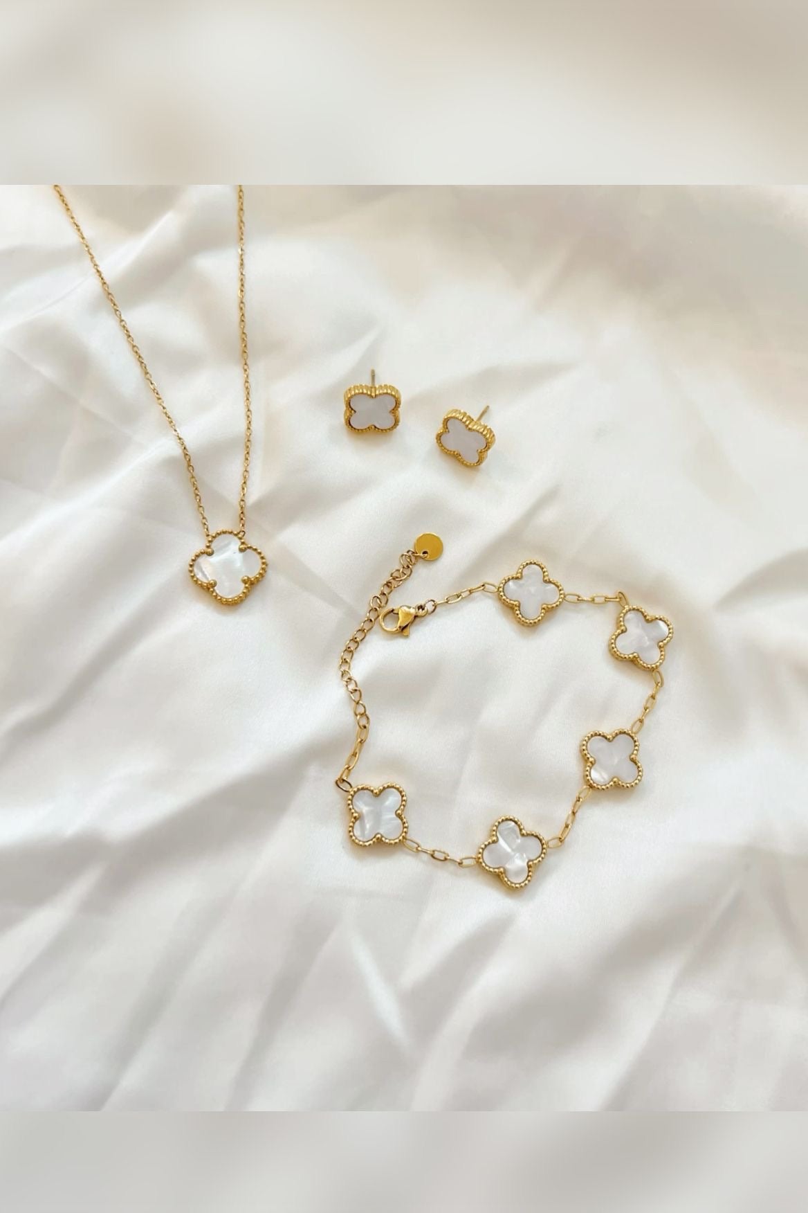 Elegant asthetic jewellert set